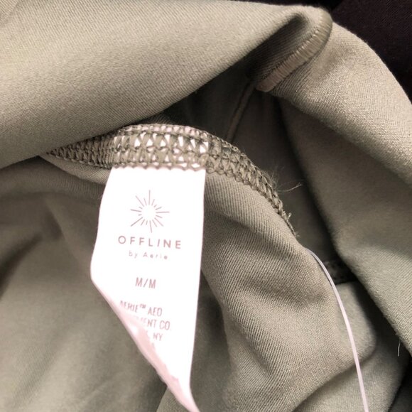 Aerie OFFLINE By Aerie Tiered Athletic Skort Medium Olive Green &‎ White NWT - Picture 3 of 8